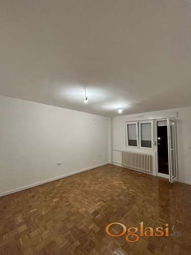 Prodaja-Sajam, Banatić, Renoviran, 53m2!
